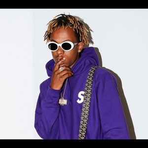 Meet your Posher, Bobby